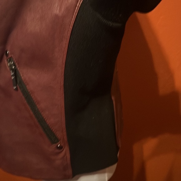 BCBG MAXAZRIA MOTO LEATHER JACKET ……028 - Picture 9 of 16